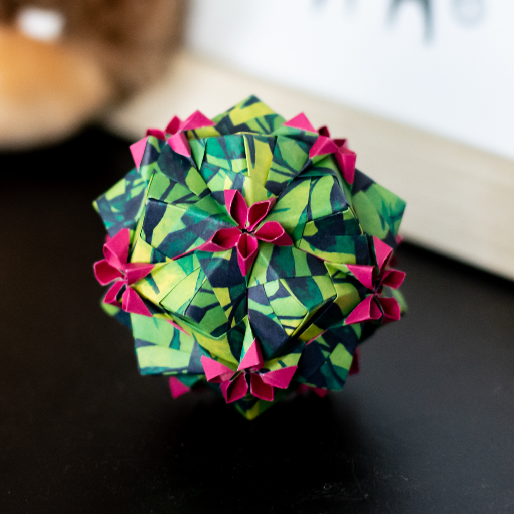 Kusudama Floret designed by Natalia Romanenko