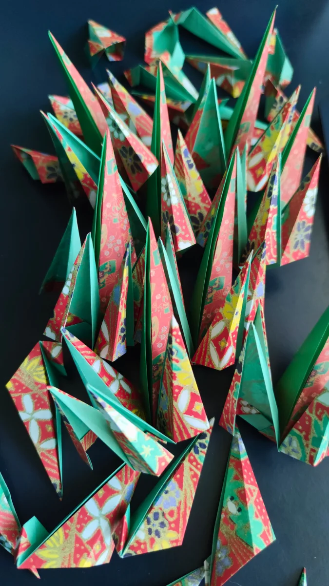 Origami Bethlehem Star Kusudama designed by Fendy Tong